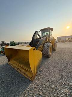 John Deere 624 P-Tier Wheel Loader
