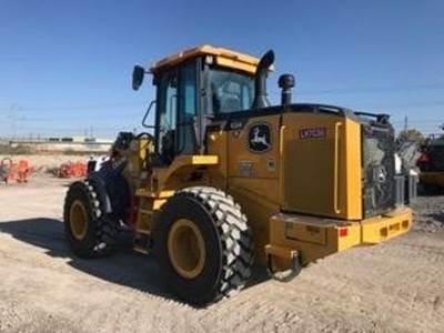 John Deere 624 P-Tier Wheel Loader