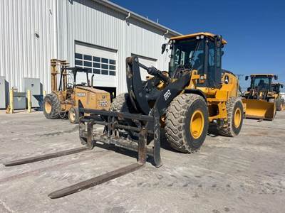 John Deere 624 P-Tier Wheel Loader