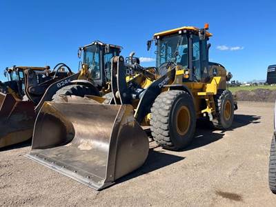 John Deere 624 P-Tier Wheel Loader
