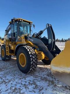 John Deere 624 P-Tier Wheel Loader