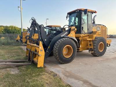 John Deere 624L Wheel Loader