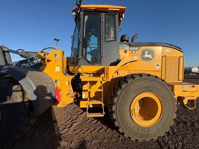 John Deere 644 P-TIER Wheel Loader