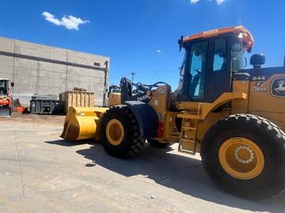 John Deere 644 P-TIER Wheel Loader