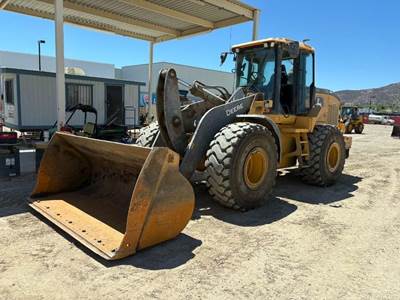 John Deere 644 P-TIER Wheel Loader