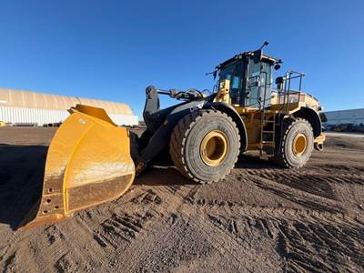 John Deere 744 P-TIER Wheel Loader