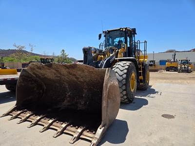 John Deere 744L Wheel Loader