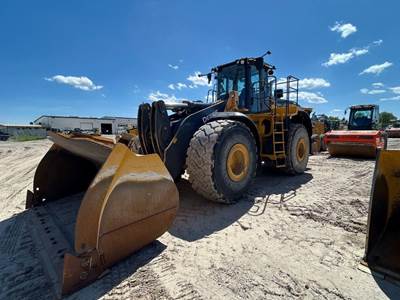 John Deere 844 Wheel Loader