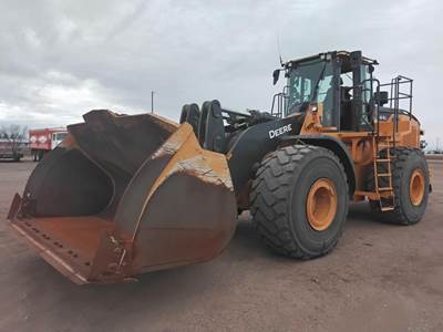 John Deere 844L Wheel Loader