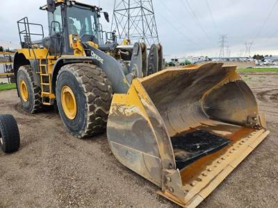 John Deere 844L Wheel Loader