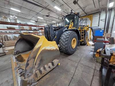 John Deere 844L Wheel Loader