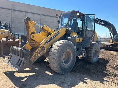 Komatsu WA320-7 Wheel Loader