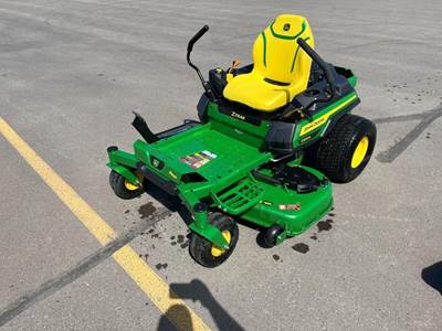 John Deere Z330M Zero Turn Mower