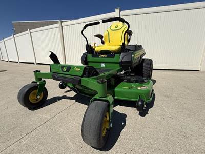 John Deere Z330R Zero Turn Mower