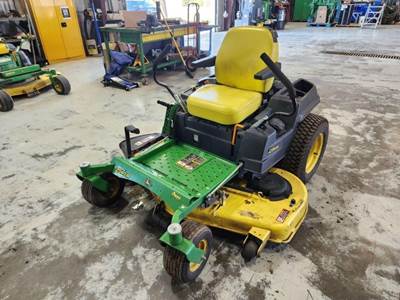 John Deere Z540R Zero Turn Mower