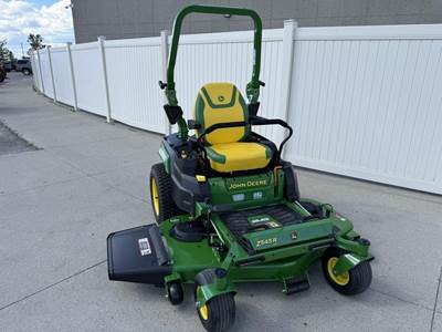 John Deere Z545R Zero Turn Mower