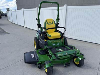 John Deere Z545R Zero Turn Mower