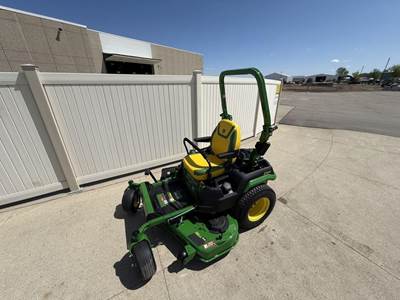 John Deere Z545R Zero Turn Mower