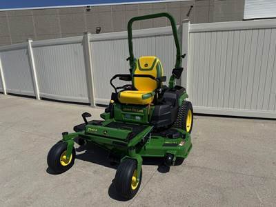 John Deere Z545R Zero Turn Mower