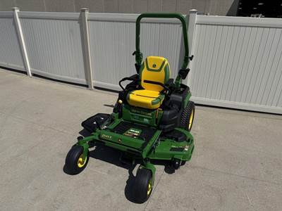John Deere Z545R Zero Turn Mower