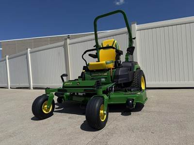 John Deere Z545R Zero Turn Mower