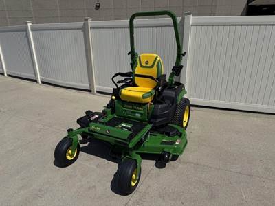 John Deere Z545R Zero Turn Mower