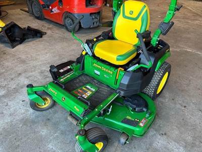 John Deere Z545R Zero Turn Mower