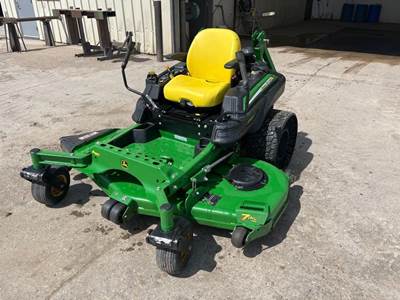 John Deere Z950R Zero Turn Mower