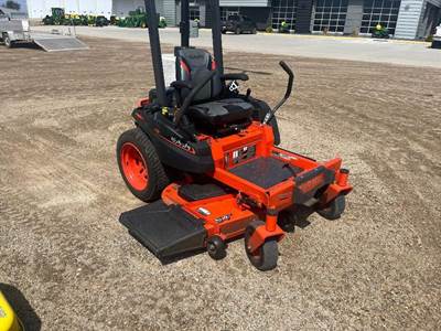 Kubota Z251 Zero Turn Mower