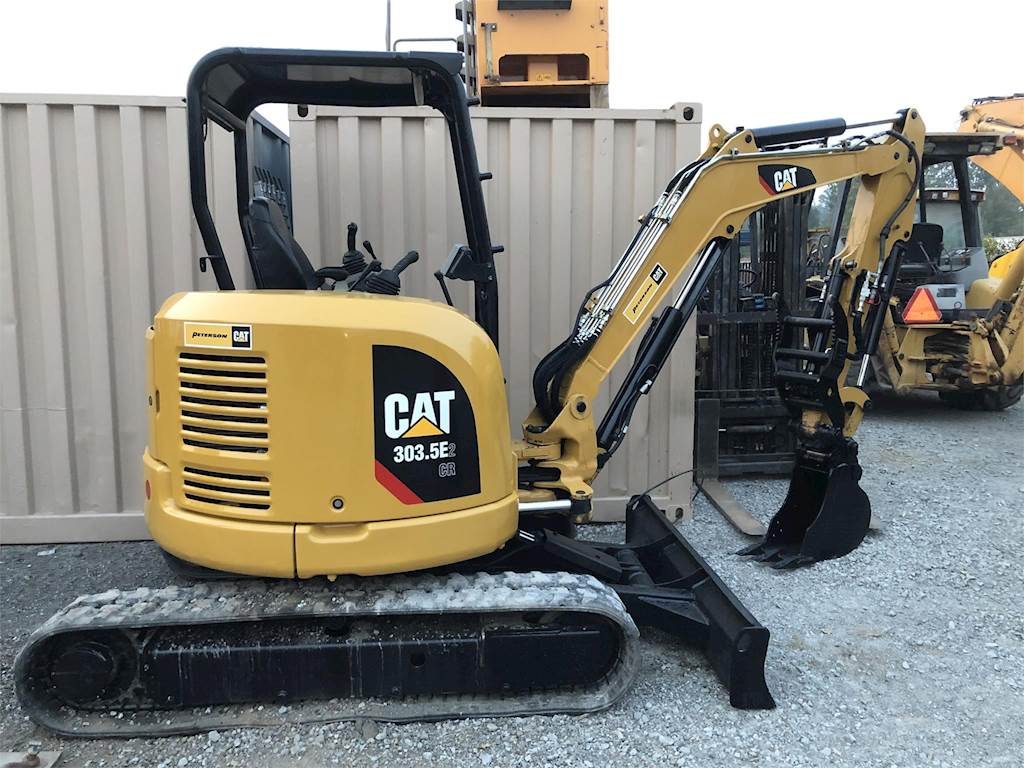 2015 Caterpillar 303.5E2 CR Mini Hydraulic Excavator For Sale, 1,300