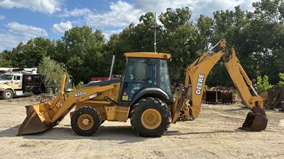 John Deere 410G Backhoe