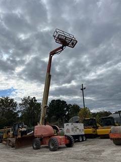 JLG 660SJ Boom Lift
