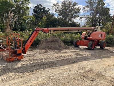 JLG 860SJ Boom Lift
