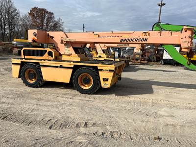Broderson IC200-2E Crane