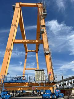 Deal 200 ton Crane