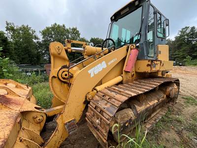 John Deere 755C-II Crawler Loader