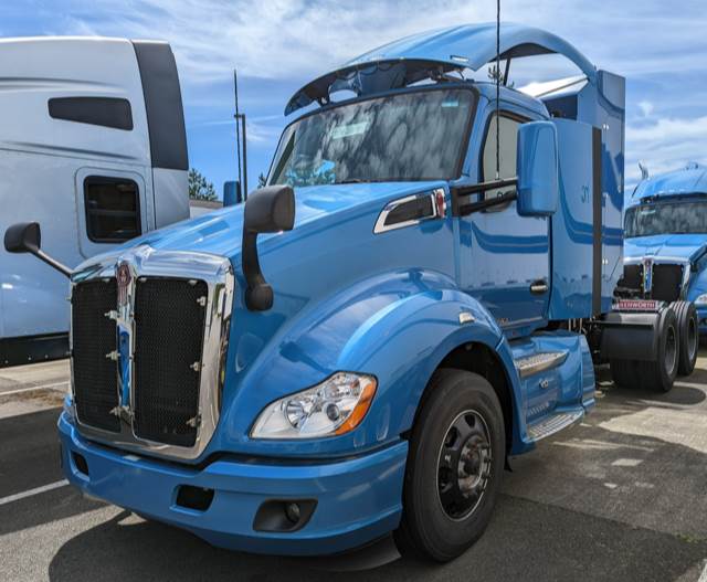 2020 Kenworth T680 Day Cab Truck For Sale Springfield, IL ZID