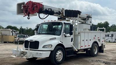 Altec DM47TR Truck-Mounted Digger Derrick