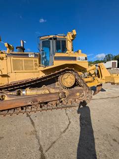 Caterpillar D8R Dozer