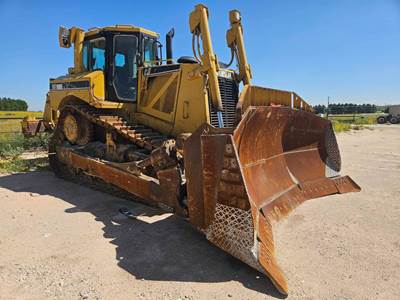 Caterpillar D8T Dozer