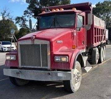 Kenworth W900 Dump Truck