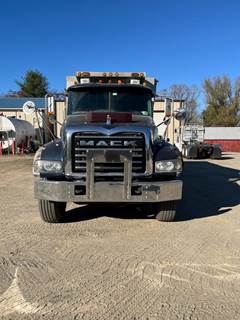 Mack Granite GU713 Dump Truck