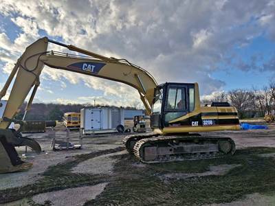 Caterpillar 320BL Excavator