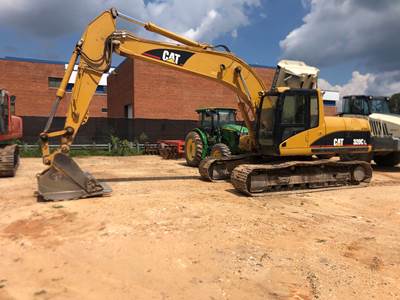 Caterpillar 320CL Excavator