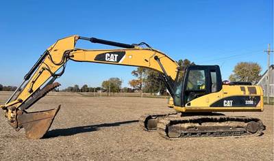 Caterpillar 320DL Excavator