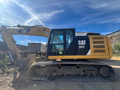 Caterpillar 320EL Excavator