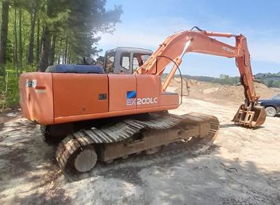 Hitachi EX200LC-5 Excavator
