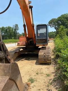 Hitachi EX220LC-3 Excavator