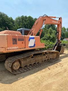 Hitachi EX220LC-3 Excavator