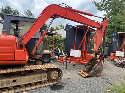 Hitachi EX60 Excavator